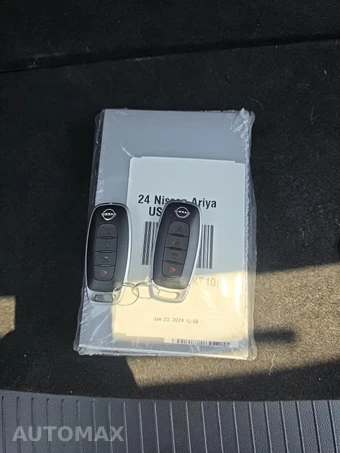 2024 Nissan Ariya PLATINUM+ e-4ORCE – miniatura 22
