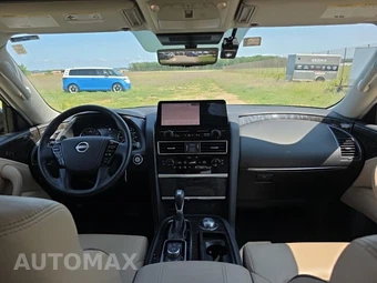 2024 Nissan Armada Platinum - miniatura 12