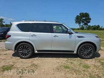 2024 Nissan Armada Platinum - miniatura 4