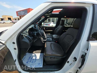 2024 Nissan Armada Platinum - miniatura 3