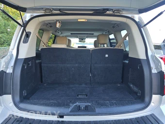 2024 Nissan Armada SL – miniatura 17
