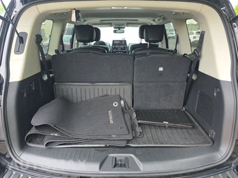 2024 Nissan Armada SL – miniatura 17