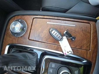 2024 Nissan Armada SL – miniatura 8