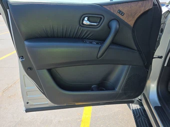 2024 Nissan Armada SL - miniatura 9