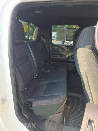 2024 Nissan Frontier PRO-4X Crew Cab Medium Bed – miniatura 16