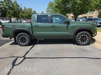 2024 Nissan Frontier PRO-4X Crew Cab Medium Bed - miniatura 4