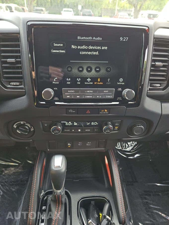 2024 Nissan Frontier PRO-4X Crew Cab Medium Bed – miniatura 10