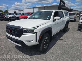 2024 Nissan Frontier PRO-4X Crew Cab Medium Bed