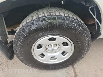 2024 Nissan Frontier S Extended Cab Long Bed – miniatura 10