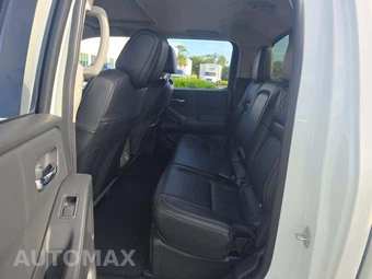 2024 Nissan Frontier SL Crew Cab Medium Bed - miniatura 10