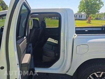 2024 Nissan Frontier SL Crew Cab Medium Bed – miniatura 14
