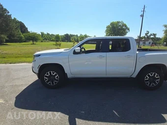2024 Nissan Frontier SL Crew Cab Medium Bed – miniatura 3