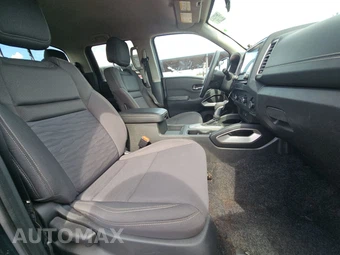 2024 Nissan Frontier SV Crew Cab Medium Bed - miniatura 8