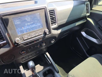 2024 Nissan Frontier SV Crew Cab Medium Bed - miniatura 11