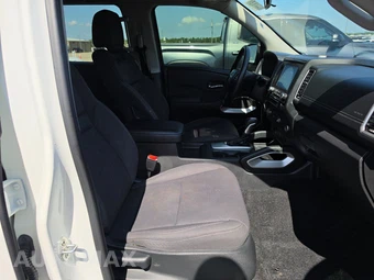 2024 Nissan Frontier SV Crew Cab Medium Bed - miniatura 8
