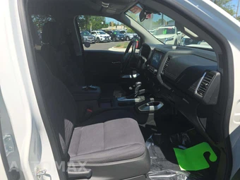 2024 Nissan Frontier SV Crew Cab Medium Bed – miniatura 18
