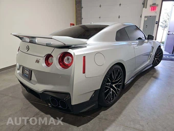 2024 Nissan GT-R Premium - miniatura 3