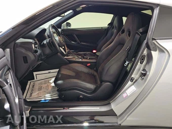 2024 Nissan GT-R Premium - miniatura 6