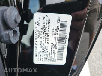 2024 Nissan GT-R Premium - miniatura 5
