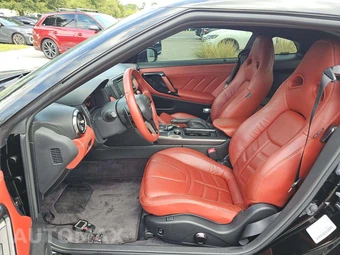 2024 Nissan GT-R Premium - miniatura 6