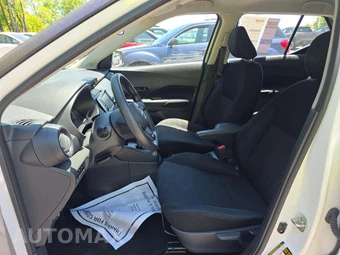 2024 Nissan Kicks S – miniatura 3
