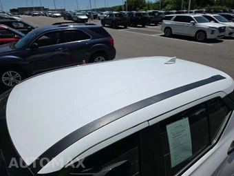 2024 Nissan Kicks S – miniatura 9