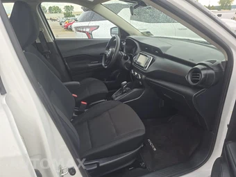 2024 Nissan Kicks S - miniatura 8