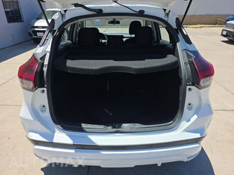 2024 Nissan Kicks S – miniatura 11