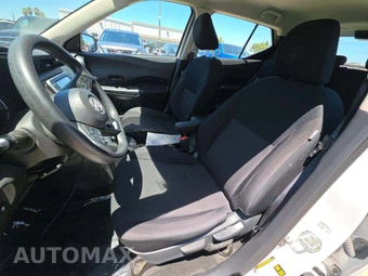 2024 Nissan Kicks S – miniatura 3