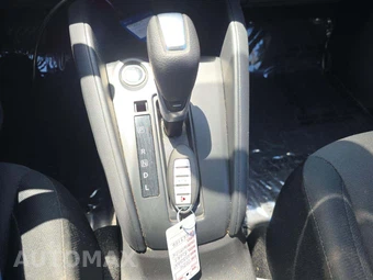 2024 Nissan Kicks S – miniatura 5