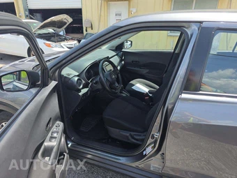 2024 Nissan Kicks S - miniatura 6