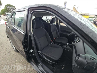 2024 Nissan Kicks S - miniatura 15