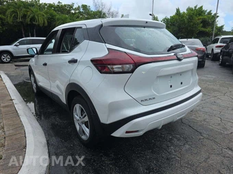2024 Nissan Kicks S - miniatura 2