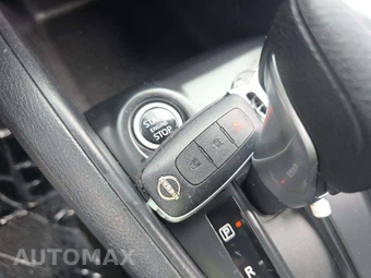2024 Nissan Kicks S - miniatura 8