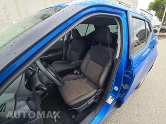 2024 Nissan Kicks S - miniatura 3