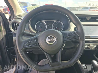 2024 Nissan Kicks S - miniatura 10