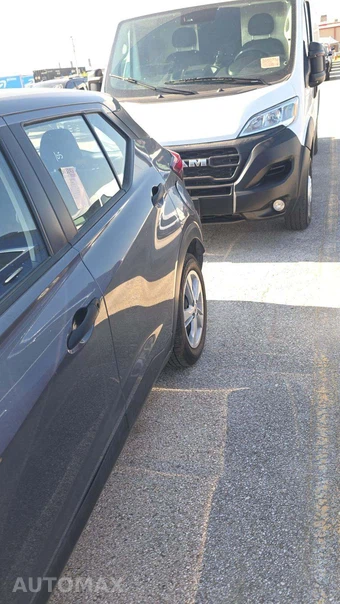 2024 Nissan Kicks S - miniatura 21