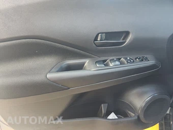 2024 Nissan Kicks S – miniatura 9