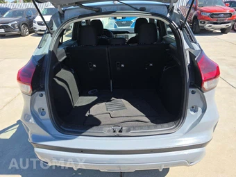 2024 Nissan Kicks SR – miniatura 11