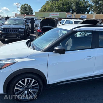 2024 Nissan Kicks SR - miniatura 10