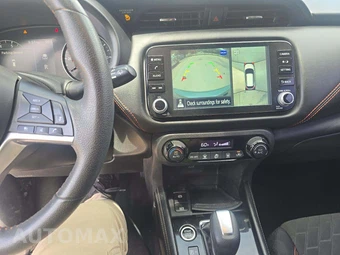 2024 Nissan Kicks SR - miniatura 7