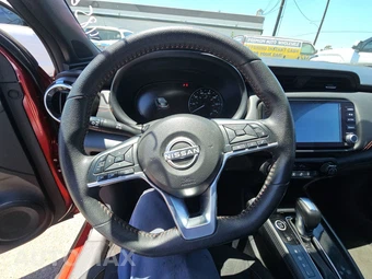 2024 Nissan Kicks SR – miniatura 10