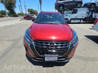 2024 Nissan Kicks SR – miniatura 2