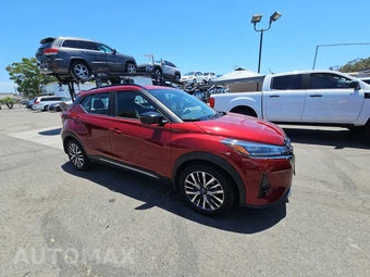 2024 Nissan Kicks SR – miniatura 3