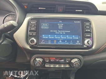 2024 Nissan Kicks SR - miniatura 9