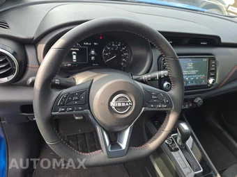 2024 Nissan Kicks SR - miniatura 10