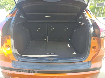2024 Nissan Kicks SR – miniatura 11