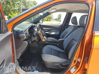 2024 Nissan Kicks SR – miniatura 3