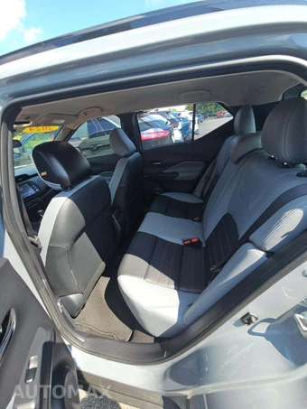 2024 Nissan Kicks SR - miniatura 13