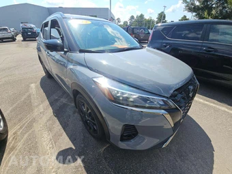 2024 Nissan Kicks SR - miniatura 4